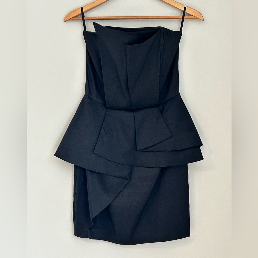 NWOT CACHE Black Strapless Origami Peplum Mini Dress Size 8